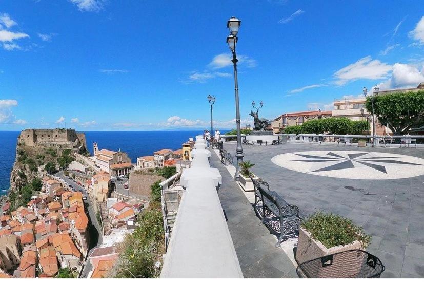 Scilla Centro Exterior foto